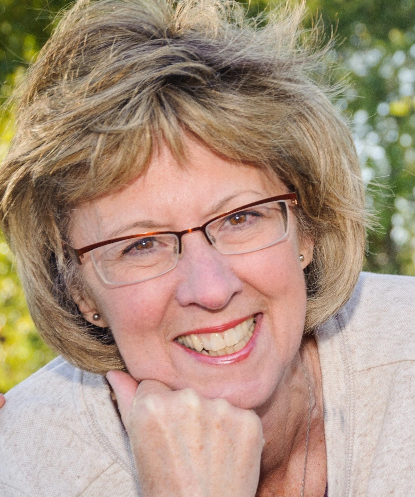Headshot of Susan Van Duinen.